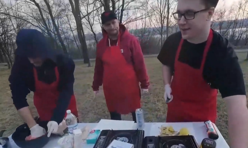 Plik:Fartuch1.png